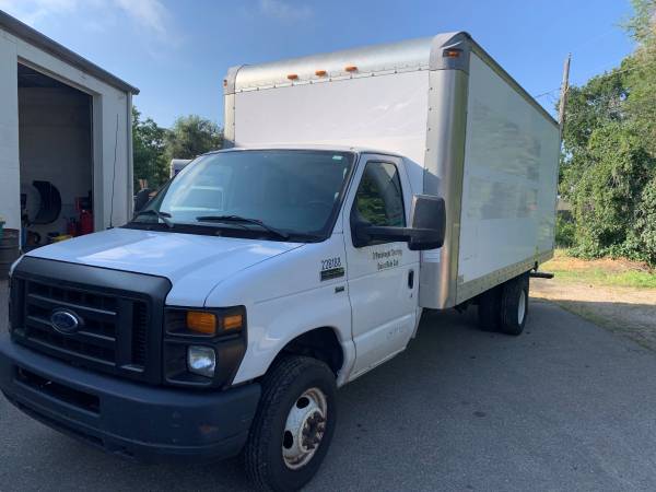 2012 ford e350 box truck for sale in Longmont, WY
