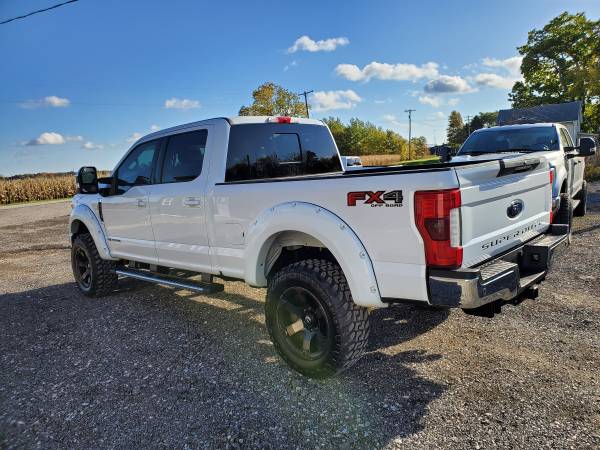 2017 FORD F250 LARIAT 4X4 FX4 6.7 POWERSTROKE LIFTED PANO ROOF CLEAN for sale in BLISSFIELD MI, MI – photo 7