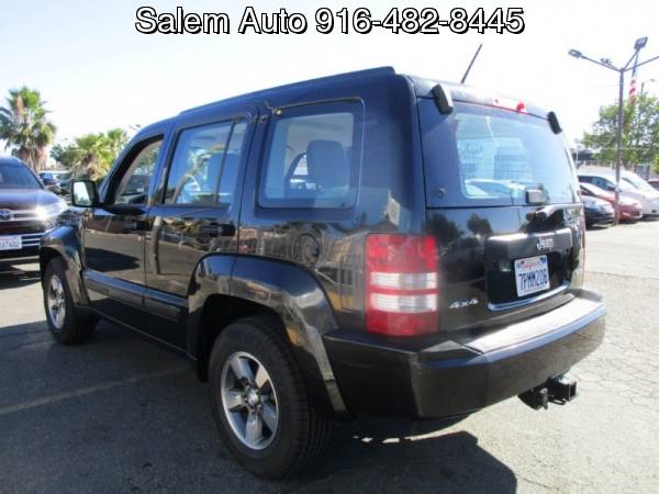 2008 JEEP LIBERTY - 4X4 - BRAND NEW TIRES - TOW PACKAGE - AC WORKS -... for sale in Sacramento , CA – photo 3