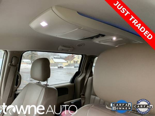 2012 Chrysler Town & Country Touring SKU: 22-19968U Chrysler Town and for sale in Bowmansville, NY – photo 8