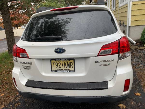 2014 Subaru Outback 2.5 Limited Wagon 4D - cars & trucks - by owner... for sale in Albany, NY – photo 6