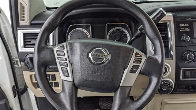 2017 Nissan Titan SV Crew Cab 4WD for sale in Hillsdale, MI – photo 21