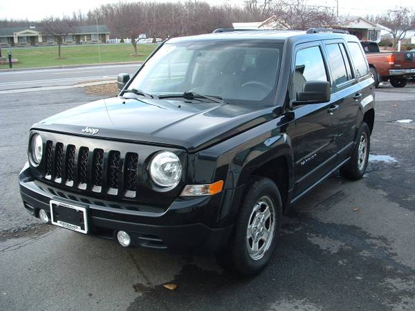 2013 Jeep Patriot Sport 4x4 - cars & trucks - by dealer - vehicle... for sale in Weedsport, NY – photo 3