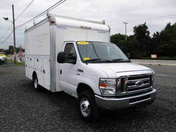 2013 Ford Econoline Commercial Cutaway E-350 ENCLOSED UTILITY BODY for sale in south amboy, VT – photo 2
