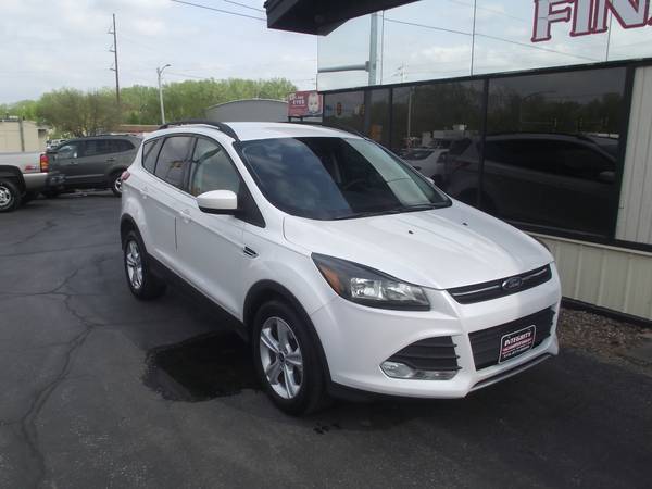 2015 Ford Escape SE 4x4 Alloys Backup Cam Bluetooth Great Shape for sale in Des Moines, IA