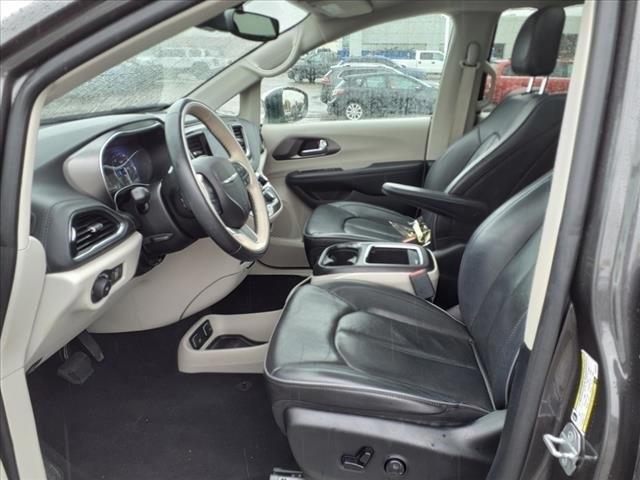 2019 Chrysler Pacifica Limited for sale in Troy, MI – photo 10