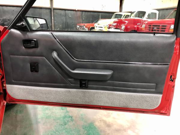 1986 Ford Mustang GT 5.0 / 5 Speed / 14K Original Miles #316460 -... for sale in Sherman, SD – photo 15