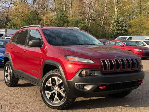 2015 Jeep Cherokee Trailhawk 4X4 66,900 Miles Only!! Loaded!! for sale in Southfield, MI