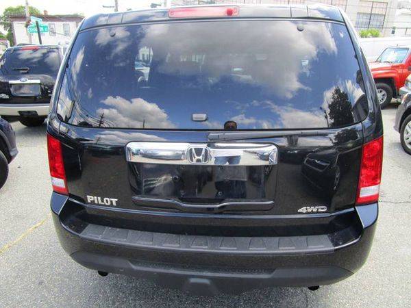 2012 Honda Pilot LX 4x4 4dr SUV - EASY FINANCING! for sale in Waltham, MA – photo 4