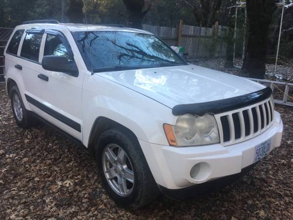 2006 Jeep Grand Cheeokee 125k miles 4x4 for sale in Gardiner, OR