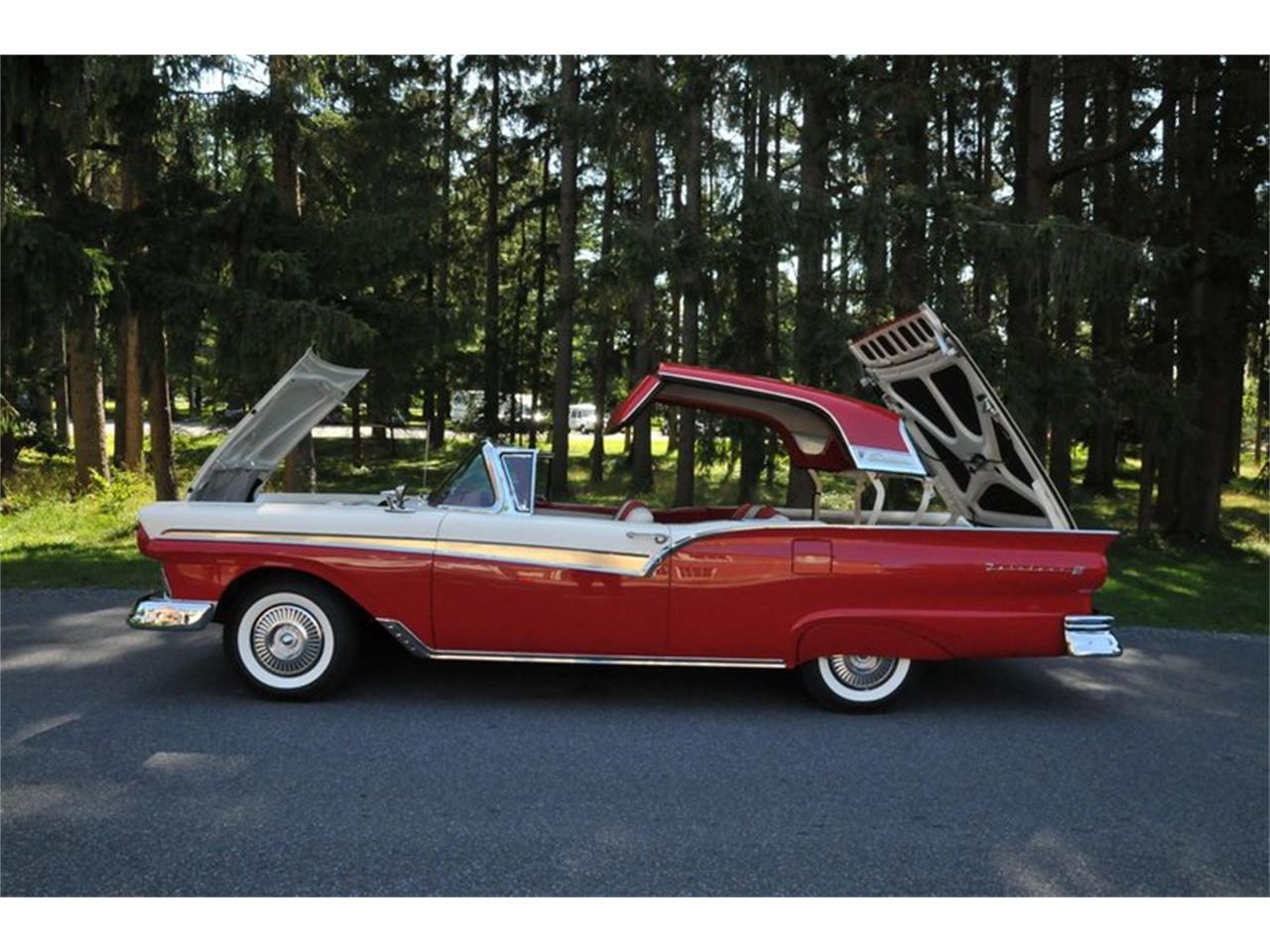For Sale at Auction: 1957 Ford Skyliner for sale in Saratoga Springs, NY – photo 4