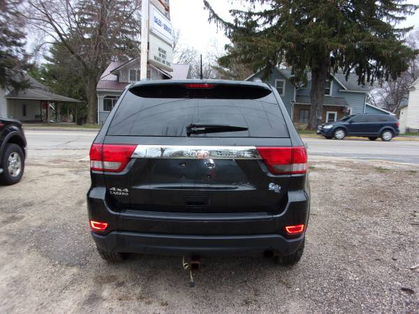 2011 Jeep Gr Cherokee - - by dealer - vehicle for sale in Westby, WI – photo 5