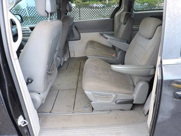2010 Chrysler Town & Country for sale in Pompano Beach, FL – photo 8