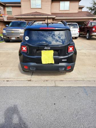 Selling my 2015 jeep renegade,in very good condition - cars & trucks... for sale in Brownsville, TX – photo 5