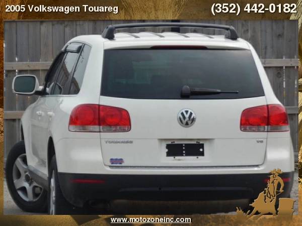2005 Volkswagen Touareg V6 AWD 4dr SUV for sale in Melrose Park, IL – photo 2