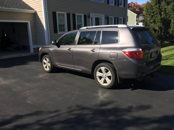 2008 Toyota Highlander Limited for sale in South Weymouth, MA – photo 2