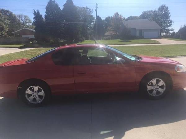 Red 2006 Chevy Monte Carlo LT Coupe (147,000 Miles) for sale in Dallas Center, IA – photo 5