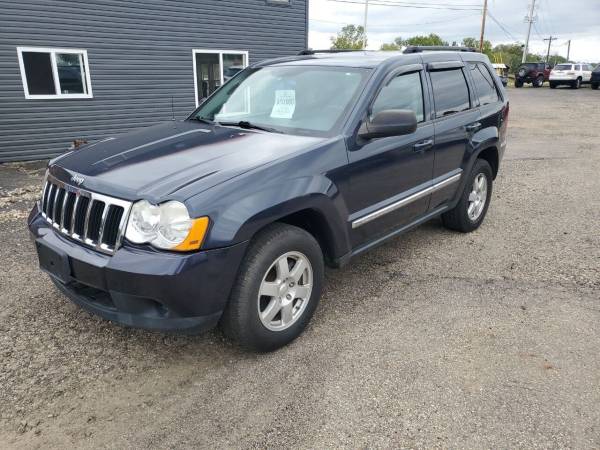 2010 Jeep Grand Cherokee 4x4 4WD Laredo 4dr SUV SUV for sale in Lancaster, OH