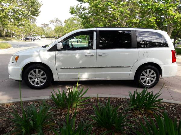 2014 CHRYSLER TOWN AND COUNTRY TOURING 4 DOORS MINI-VAN - cars & for sale in Oxnard, CA – photo 18