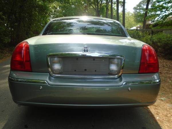 2004 Lincoln Town Car, 63K miles, cln Carfax, 17 serv rcrds new for sale in Matthews, NC – photo 6