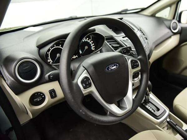2018 Ford Fiesta SE Sedan 4D sedan Lt. Green - FINANCE ONLINE for sale in Carrollton, TX – photo 2