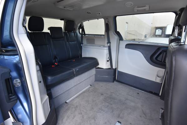 2011 Chrysler Town & Country wheelchair handicap accessible van for sale in Ocala, FL – photo 9