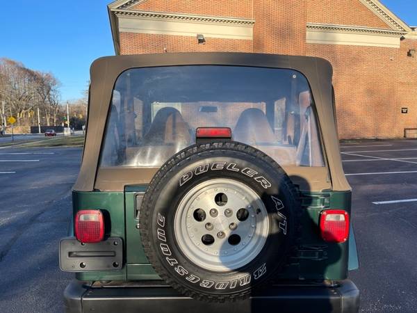 2000 Jeep Wrangler Sahara - - by dealer - vehicle for sale in Wilmington, DE – photo 4