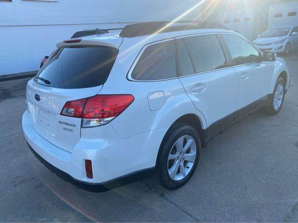 2014 Subaru Outback Premium *86K Low-Miles!* - cars & trucks - by... for sale in Lincoln, NE – photo 7