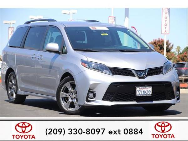 2018 Toyota Sienna mini-van Passenger SE for sale in Stockton, CA