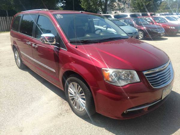 Week Sale- 2011 Chrysler Town and Country Limited 109k for sale in Rochester, MN – photo 2