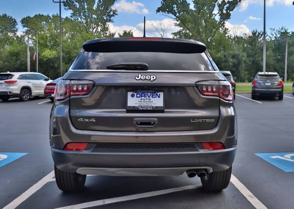 2018 *Jeep* *Compass* *Limited 4x4* Granite Crystal - cars & trucks... for sale in Oak Forest, IL – photo 5