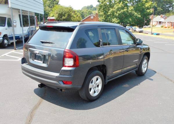 2014 Jeep Compass Sport FWD (109k miles, cold ac, 28 mpg. hwy.) -... for sale in Roanoke, VA – photo 6
