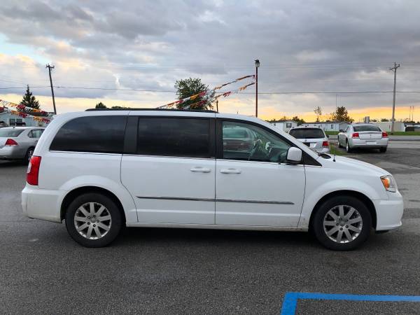 2014 Chrysler Town Country Touring Stow N Go DVD Leather 129,901 EZ mi for sale in Auburn, IN – photo 10