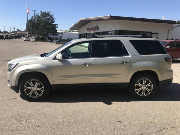 Very nice 2014 GMC Acadia SLT Front Wheel Drive - - by for sale in Wellington, KS – photo 6