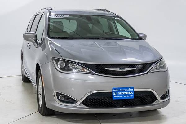 2018 Chrysler Pacifica Touring L FWD Billet Si for sale in Richfield, MN – photo 20