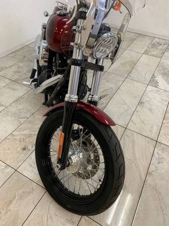 2017 Harley Davidson Fxdb Street Bob * 2,285 ORIGINAL LOW MILES * -... for sale in Rancho Cordova, NV – photo 8