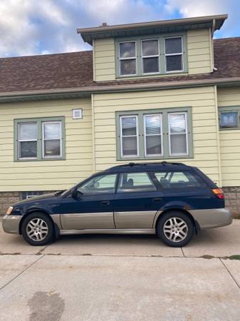 2002 Subaru Outback AWD Wagon - GREAT IN SNOW - - by for sale in West Allis, WI