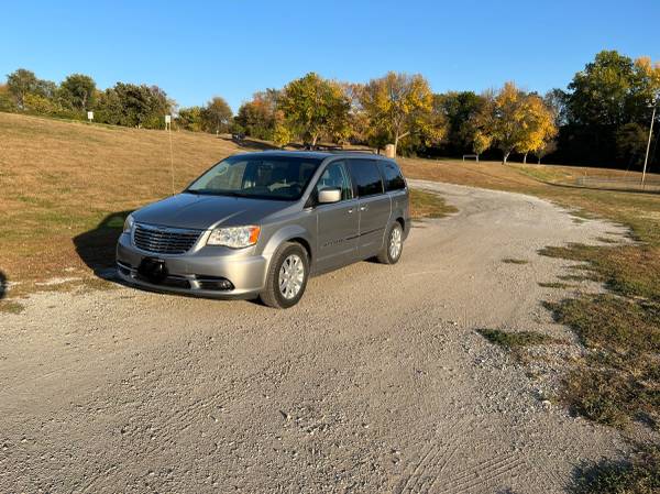 Chrysler Town and Country for sale in Glenwood, NE – photo 6