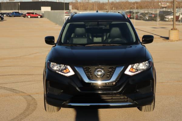 2018 NISSAN ROGUE SV AWD 17K MILES ONLY - - by for sale in Omaha, NE – photo 5