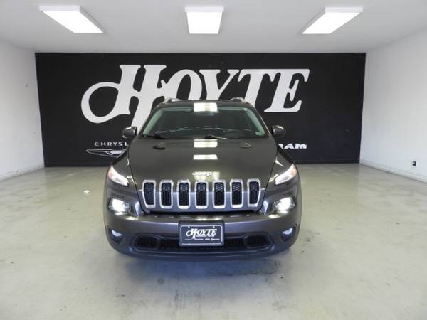 2017 Jeep Cherokee Latitude FWD - Closeout Sale! for sale in Sherman, TX – photo 2