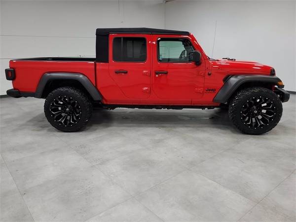 2020 Jeep Gladiator Sport with - - by dealer - vehicle for sale in Wapakoneta, OH – photo 4