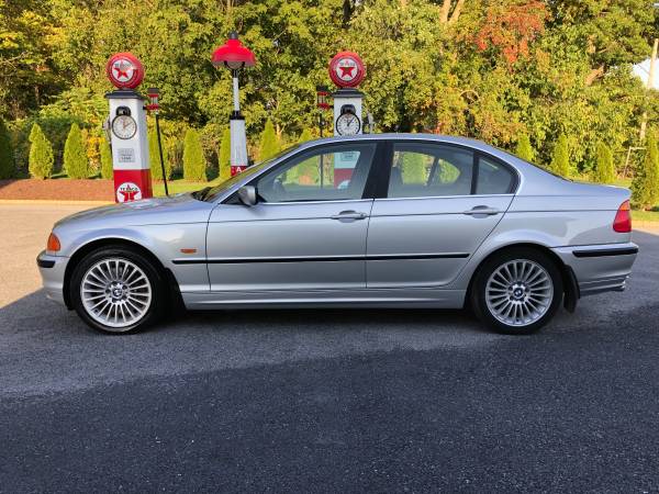 2001 BMW 330xi Clean Carfax Premium & Cold Weather Packages Like New for sale in Palmyra, PA – photo 9