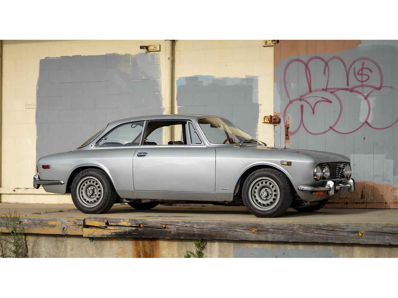 For Sale at Auction: 1972 Alfa Romeo 1750 GTV for sale in Monterey, CA – photo 5