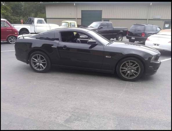 2013 Ford Mustang GT 5.0 - cars & trucks - by owner - vehicle... for sale in Holiday, FL – photo 3