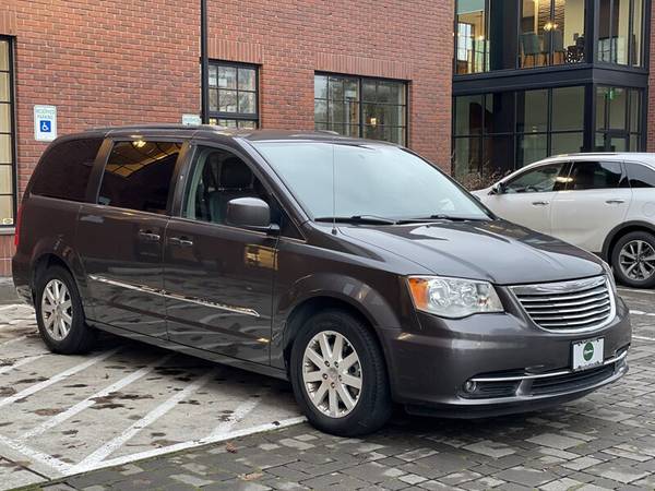 2015 Chrysler Town & Country Touring LWB with STO-N-GO/DVD Player! for sale in Gresham, OR – photo 6