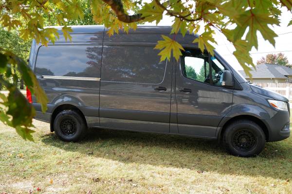 2022 Mercedes Sprinter 2500 High Roof 2wd for sale in Johnson, AR – photo 8