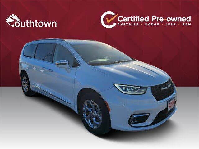 2021 Chrysler Pacifica Limited AWD for sale in Indianola, IA