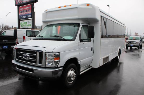 2015 FORD E-SERIES BUS 15 PASSENGER - cars & trucks - by dealer -... for sale in Wisconsin Rapids, IL – photo 5