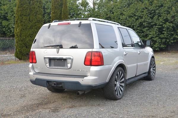 2005 Lincoln Navigator Luxury - - by dealer - vehicle for sale in Bothell, WA – photo 8