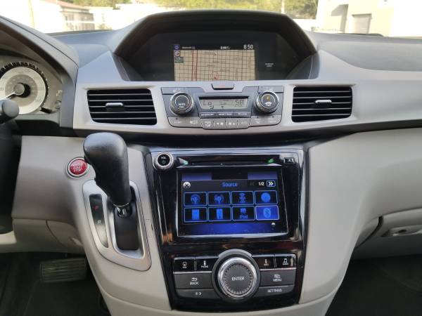 2015 Honda Odyssey EX-L Minivan 4D with Navigation for sale in Laredo, TX – photo 8